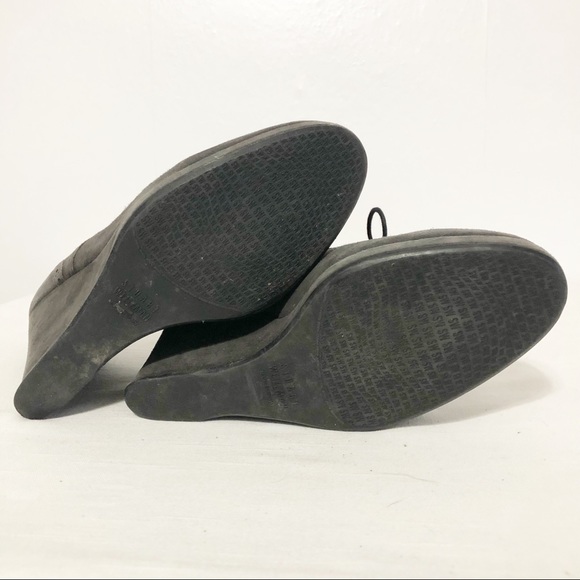 Stuart Weitzman 8.5 M suede Oxford wedge - Picture 4 of 10